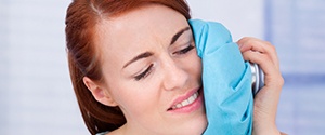 Lady has oral pain
