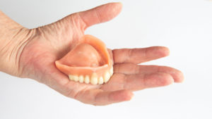 5 Health Problems That Ill-Fitting Dentures Can Cause